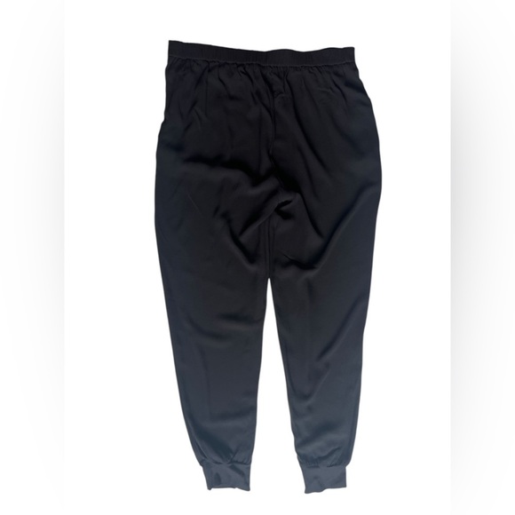 Eileen Fisher Pleated 100% Silk Jogger Pant Zipper Ankle size medium. - Picture 4 of 10